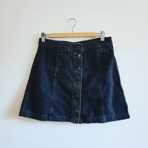 TOPSHOP | Moto Black Denim Mini Skirt W30